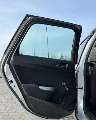 Opel Astra cena 21990 przebieg: 235000, rok produkcji 2011 z Gliwice małe 596